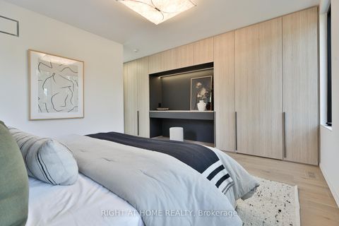Photo 30 at 22 Duart Park Road, The Beaches, Toronto