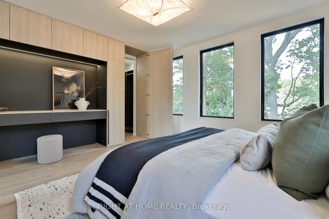 Photo 31 at 22 Duart Park Road, The Beaches, Toronto