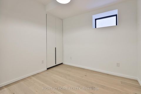 Photo 39 at 22 Duart Park Road, The Beaches, Toronto