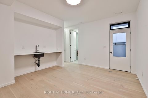 Photo 41 at 22 Duart Park Road, The Beaches, Toronto