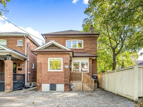 Photo 0 at 629 Duplex Avenue, Lawrence Park South, Toronto