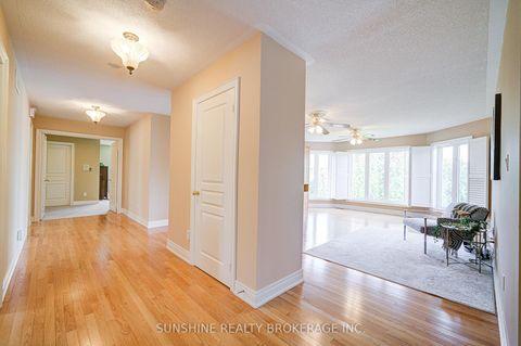 Photo 15 at 19 Aspen Leaf Court, Hills of St Andrew, Aurora