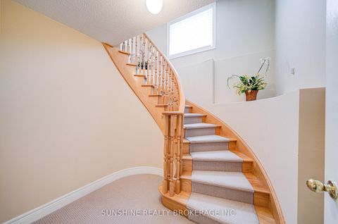 Photo 26 at 19 Aspen Leaf Court, Hills of St Andrew, Aurora