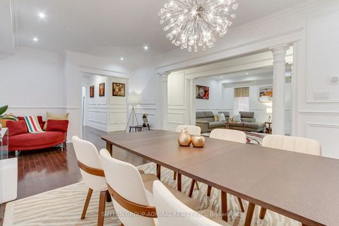 Photo 14 at 8 Aegis Drive, Patterson, Vaughan