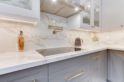 Photo 19 at 8 Aegis Drive, Patterson, Vaughan