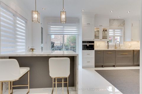 Photo 22 at 8 Aegis Drive, Patterson, Vaughan