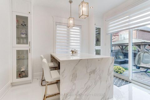 Photo 23 at 8 Aegis Drive, Patterson, Vaughan