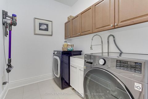 Photo 39 at 8 Aegis Drive, Patterson, Vaughan