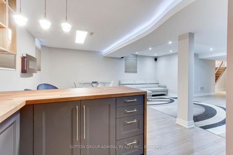 Photo 45 at 8 Aegis Drive, Patterson, Vaughan