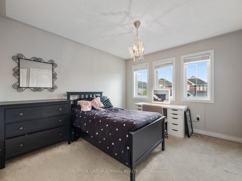Photo 21 at 192 Chayna Crescent, Patterson, Vaughan