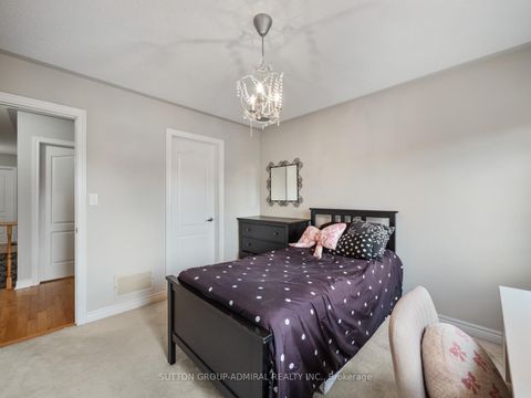 Photo 22 at 192 Chayna Crescent, Patterson, Vaughan