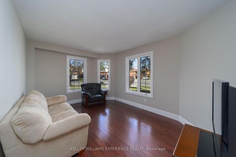 Photo 2 at 175 Hanmer Street, West Bayfield, Barrie