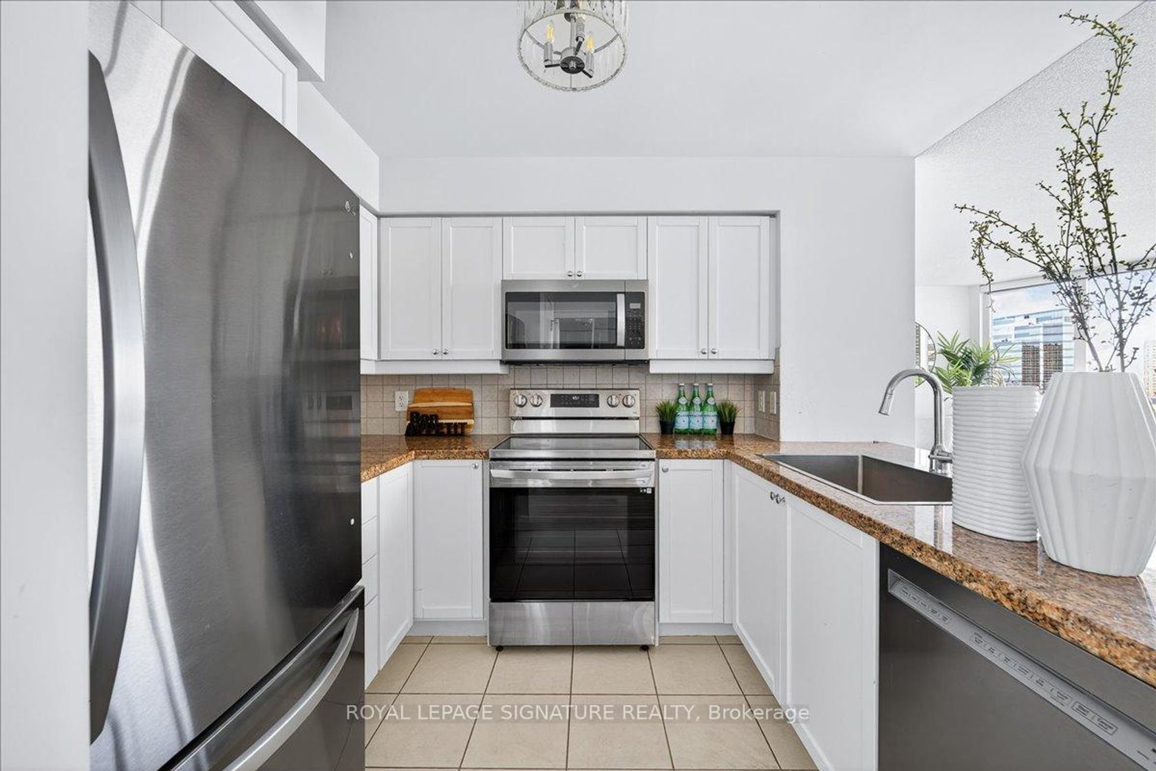 Photo 15 at 1520 - 25 Greenview Avenue, Newtonbrook West, Toronto Photo 15 at 1520 - 25 Greenview Avenue, Newtonbrook West, Toronto