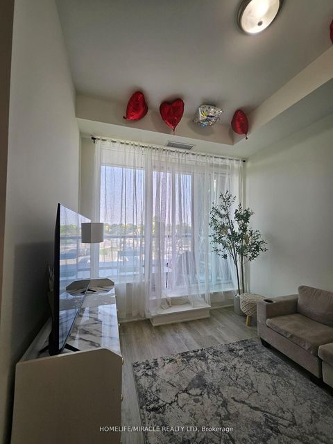 Photo 8 at 116 - 185 DEERFIELD Road, Central Newmarket, Newmarket