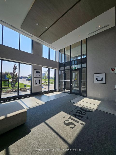 Photo 21 at 116 - 185 DEERFIELD Road, Central Newmarket, Newmarket