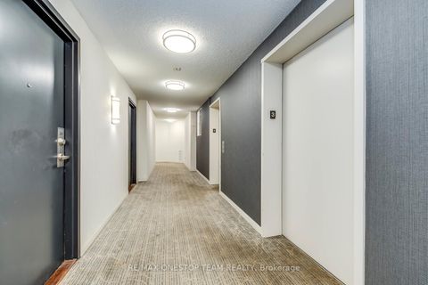 Photo 9 at 303 - 5940 Yonge Street, Newtonbrook West, Toronto