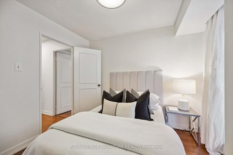 Photo 21 at 201 - 212 St. George Street, Annex, Toronto