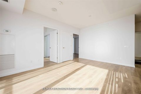 Photo 6 at 2606 - 7895 Jane Street, Concord, Vaughan