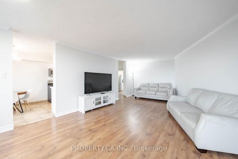 Photo 6 at 609 - 121 Trudelle Street, Eglinton East, Toronto