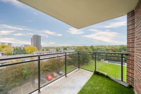 Photo 9 at 609 - 121 Trudelle Street, Eglinton East, Toronto