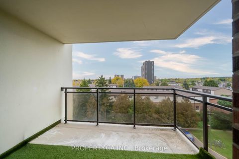 Photo 10 at 609 - 121 Trudelle Street, Eglinton East, Toronto