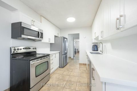 Photo 14 at 609 - 121 Trudelle Street, Eglinton East, Toronto