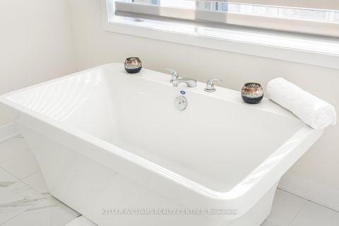 Photo 19 at 89 William Duncan Road, CFB, Toronto