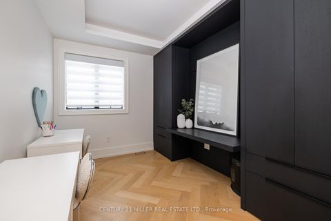 Photo 16 at 367 Seaton Drive, WO West, Oakville