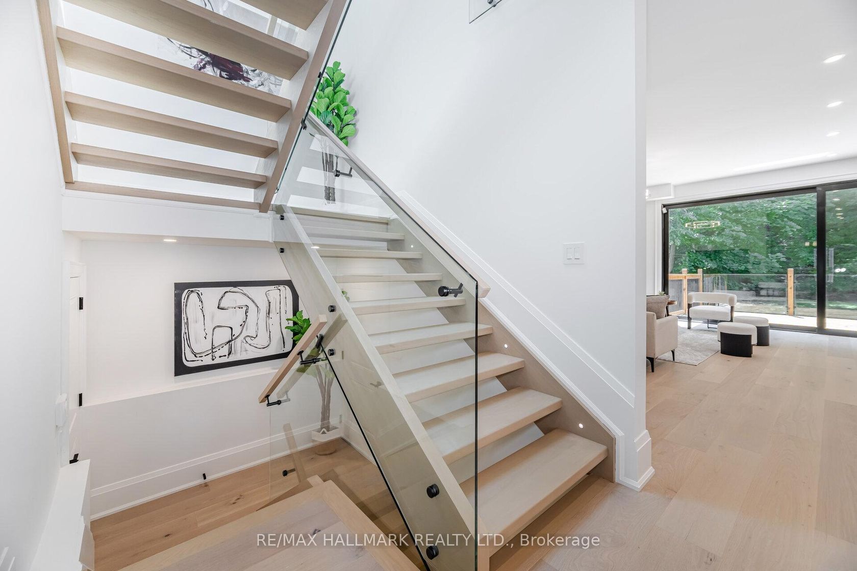 Photo 16 at 78 South Kingsway, Swansea, Toronto Photo 16 at 78 South Kingsway, Swansea, Toronto