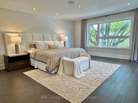 Photo 8 at 18 Ferris Road, Parkview, Toronto