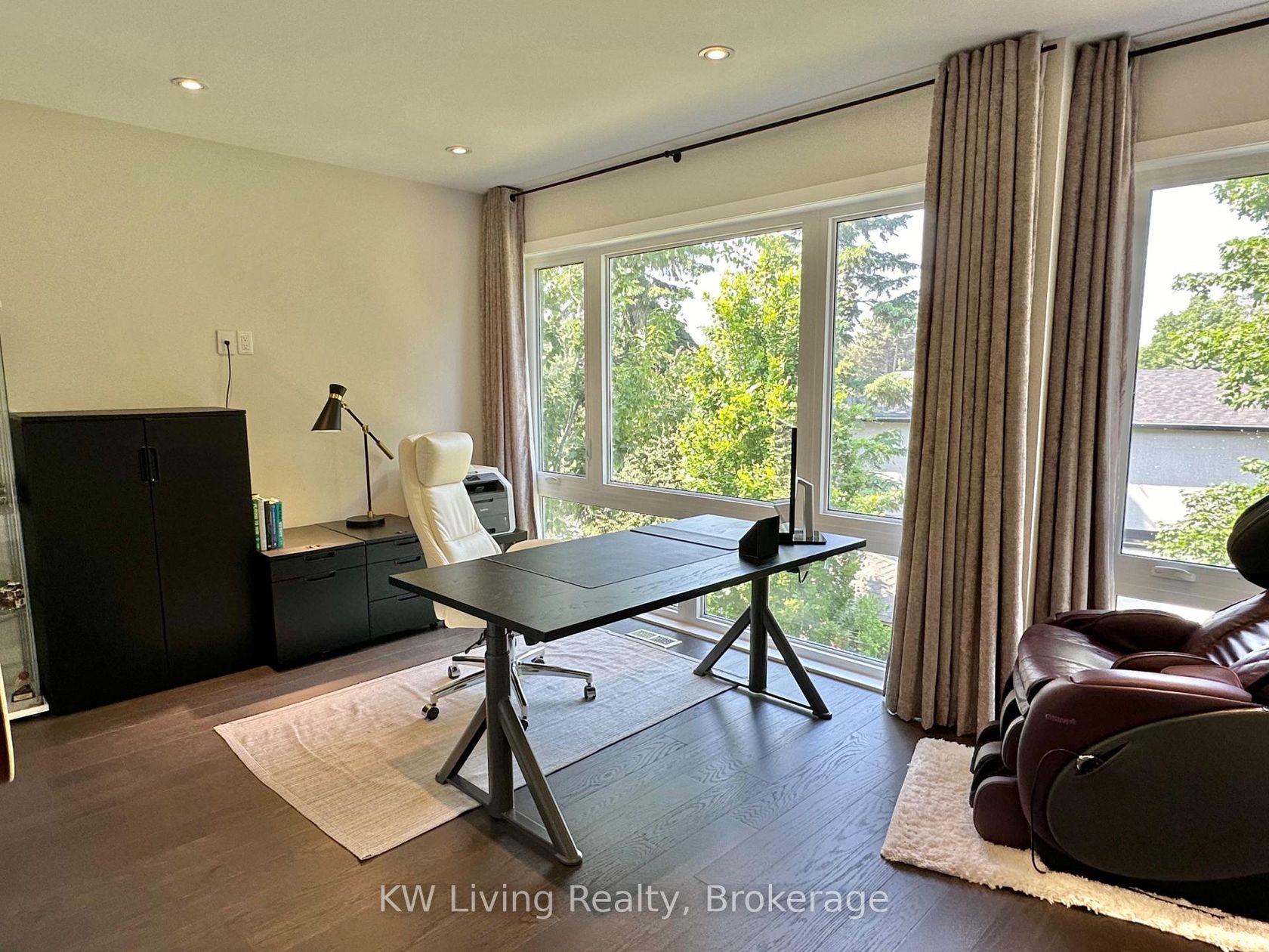 Photo 6 at 18 Ferris Road, Parkview, Toronto Photo 6 at 18 Ferris Road, Parkview, Toronto