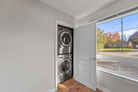 Photo 15 at 210 Cox Mill Road, Painswick North, Barrie