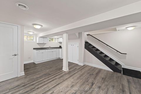 Photo 16 at 210 Cox Mill Road, Painswick North, Barrie