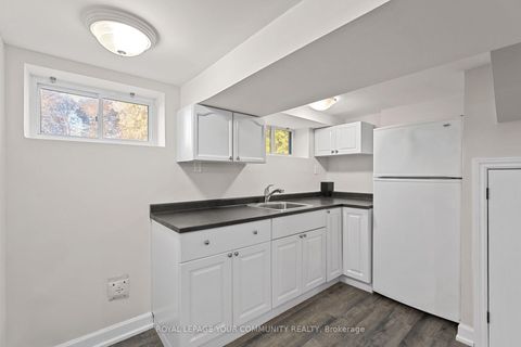 Photo 20 at 210 Cox Mill Road, Painswick North, Barrie