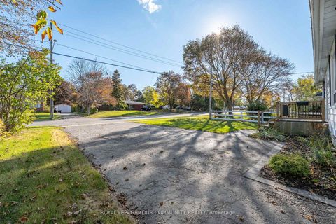 Photo 25 at 210 Cox Mill Road, Painswick North, Barrie