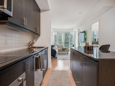 Photo 9 at 1009 - 1 The Esplanade, Waterfront Communities C8, Toronto