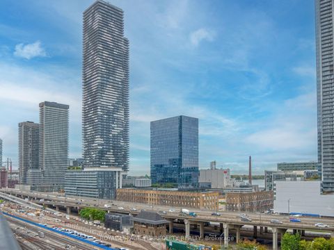 Photo 30 at 1009 - 1 The Esplanade, Waterfront Communities C8, Toronto Photo 30 at 1009 - 1 The Esplanade, Waterfront Communities C8, Toronto