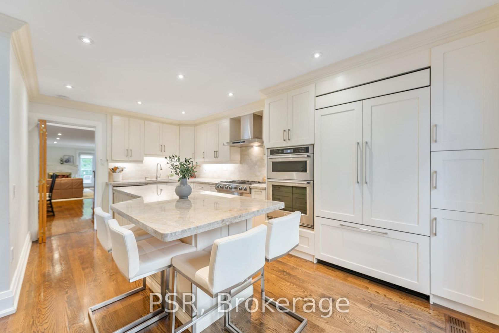 Photo 2 at 128 St Clements Avenue, Eglinton, Toronto Photo 2 at 128 St Clements Avenue, Eglinton, Toronto