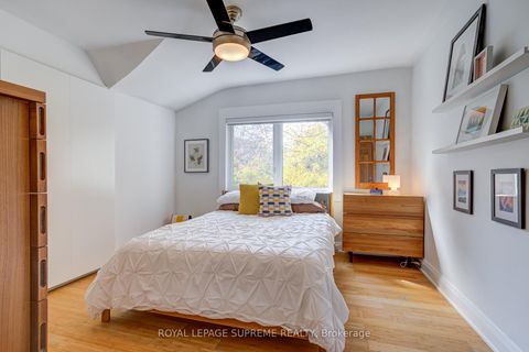 Photo 15 at 11 West Lynn Avenue, Woodbine Corridor, Toronto