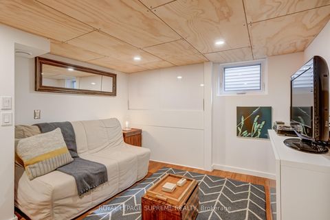 Photo 19 at 11 West Lynn Avenue, Woodbine Corridor, Toronto