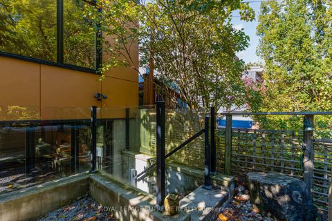 Photo 26 at 11 West Lynn Avenue, Woodbine Corridor, Toronto