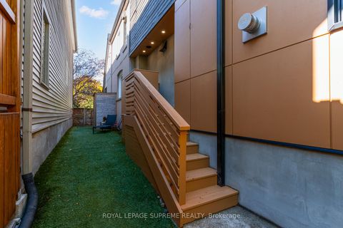 Photo 28 at 11 West Lynn Avenue, Woodbine Corridor, Toronto