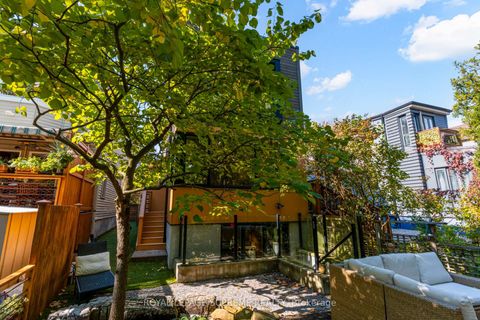 Photo 34 at 11 West Lynn Avenue, Woodbine Corridor, Toronto