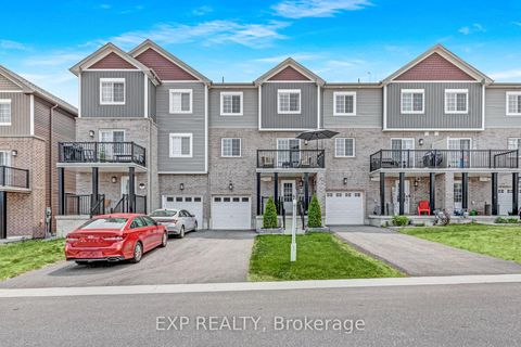 Photo 1 at 11 Kodiak Terrace, Holly, Barrie