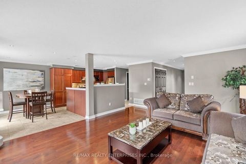 Photo 4 at 76 Balmoral Place, Shore, Barrie