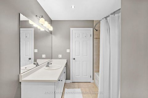 Photo 17 at 76 Balmoral Place, Shore, Barrie