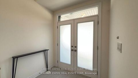 Photo 2 at 6 Hiawatha Court, Islington Woods, Vaughan