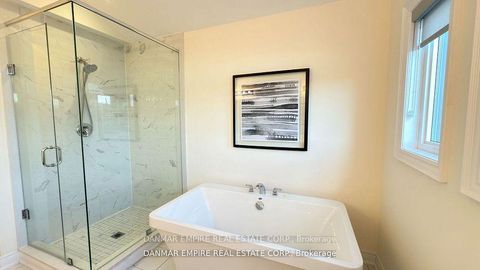 Photo 18 at 6 Hiawatha Court, Islington Woods, Vaughan