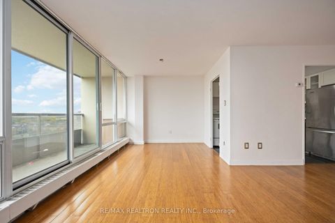 Photo 5 at 1014 - 31 Four Winds Drive, York University Heights, Toronto