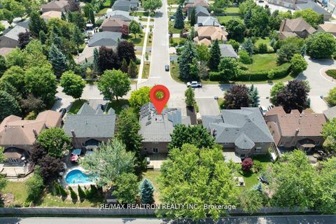Photo 4 at 29 Westbourne Court, Oak Ridges Lake Wilcox, Richmond Hill